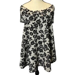 Simply Greta Off the Shoulder Mini Dress Size Medium Black and White Floral Rose